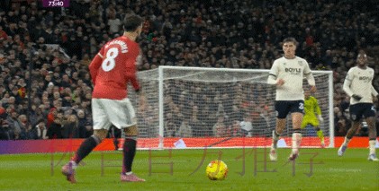 当关键球员陆续请伤病假，曼联走得深一脚浅一脚并不奇怪